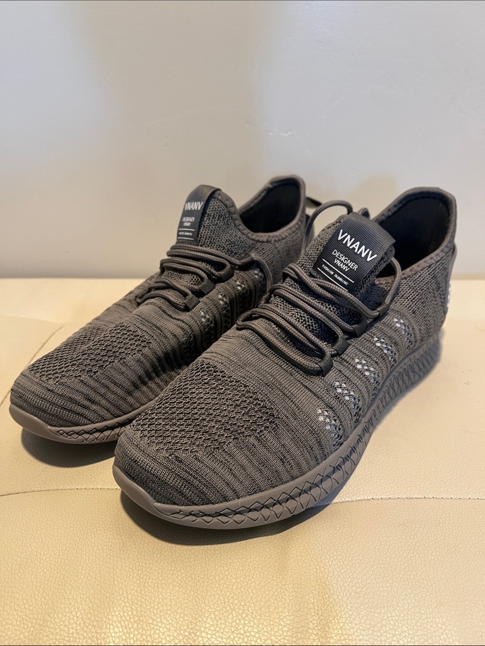 Men's Gray Knit VNANV Athletic Sneakers Size 42 coverts to a men’s 9